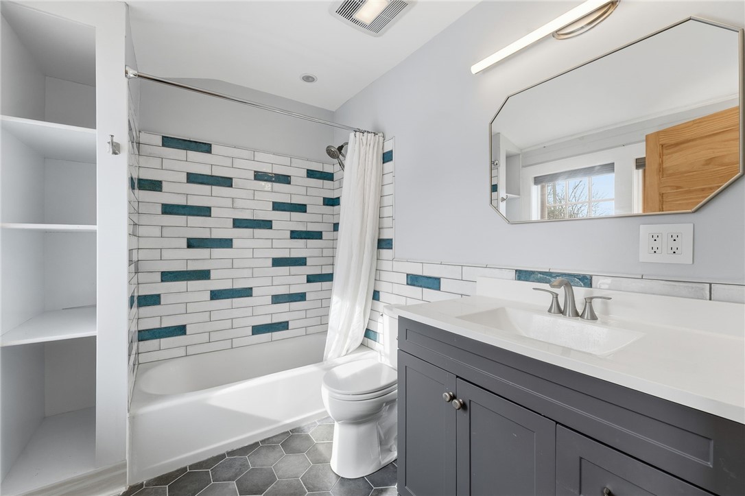 65 Columbia Heights Oval Circle