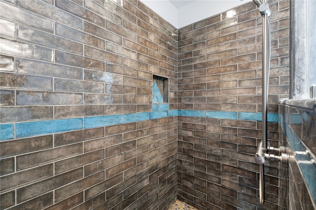 65 Columbia Heights Oval Circle