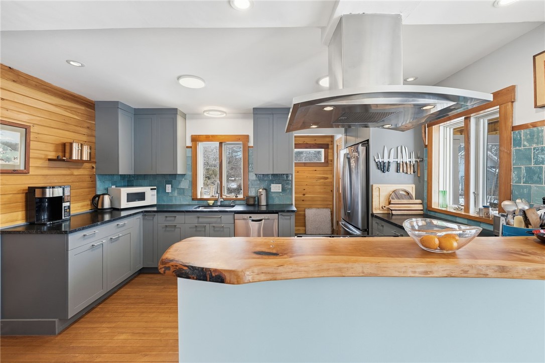 65 Columbia Heights Oval Circle