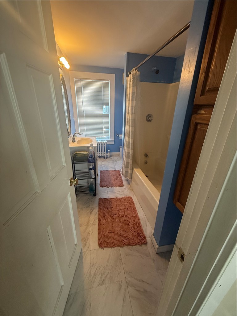 9 Narragansett Avenue 2