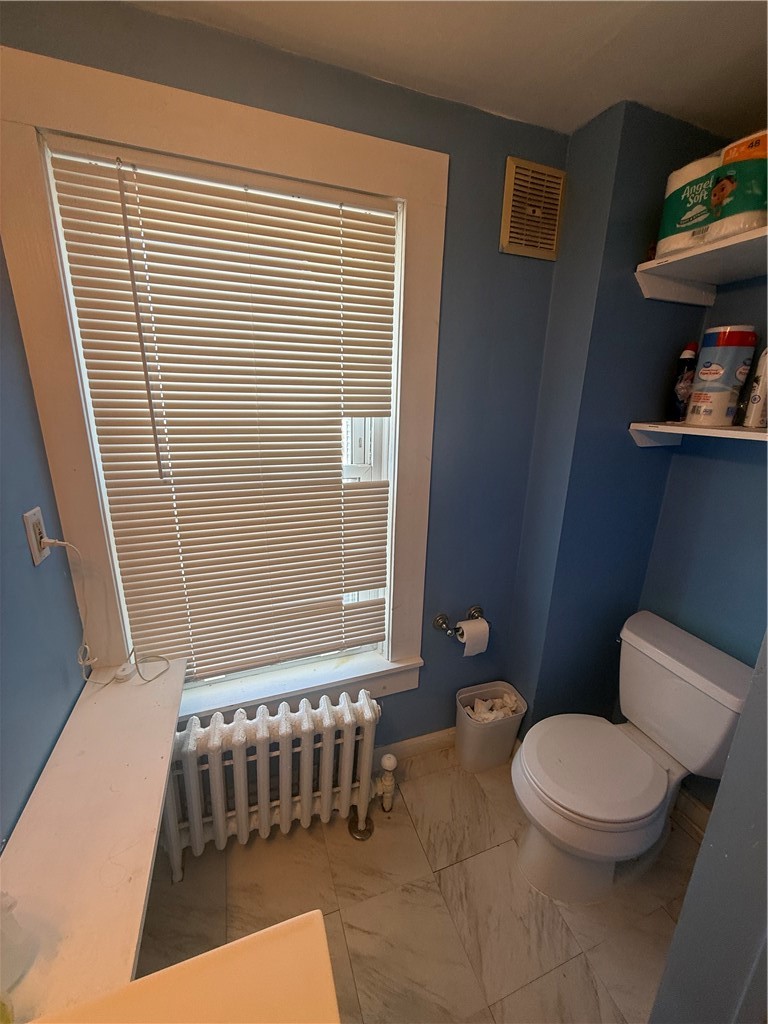 9 Narragansett Avenue 2