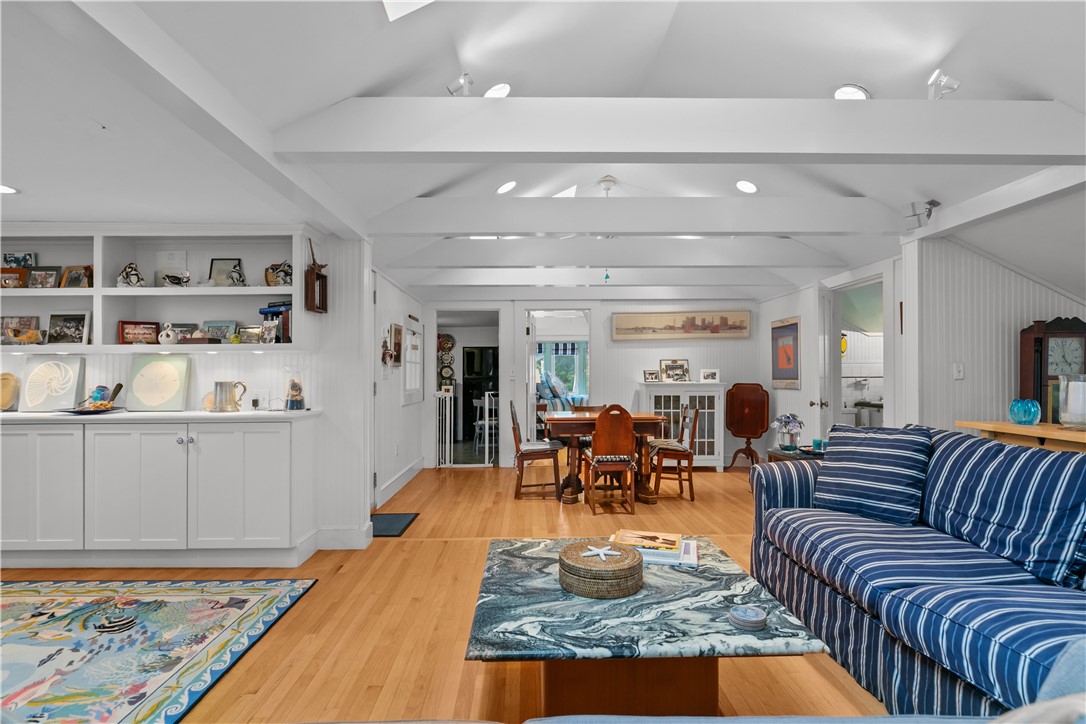 718 Bellevue Avenue 5