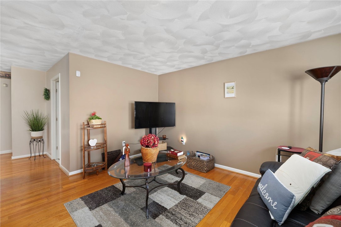 239 Ausdale Road