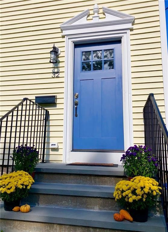 32 East Bowery Street