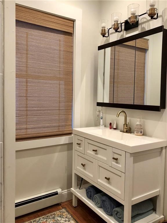 32 East Bowery Street