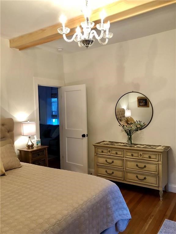 32 East Bowery Street