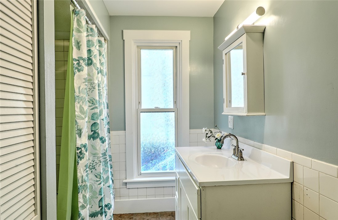 13 Rhode Island Avenue 1