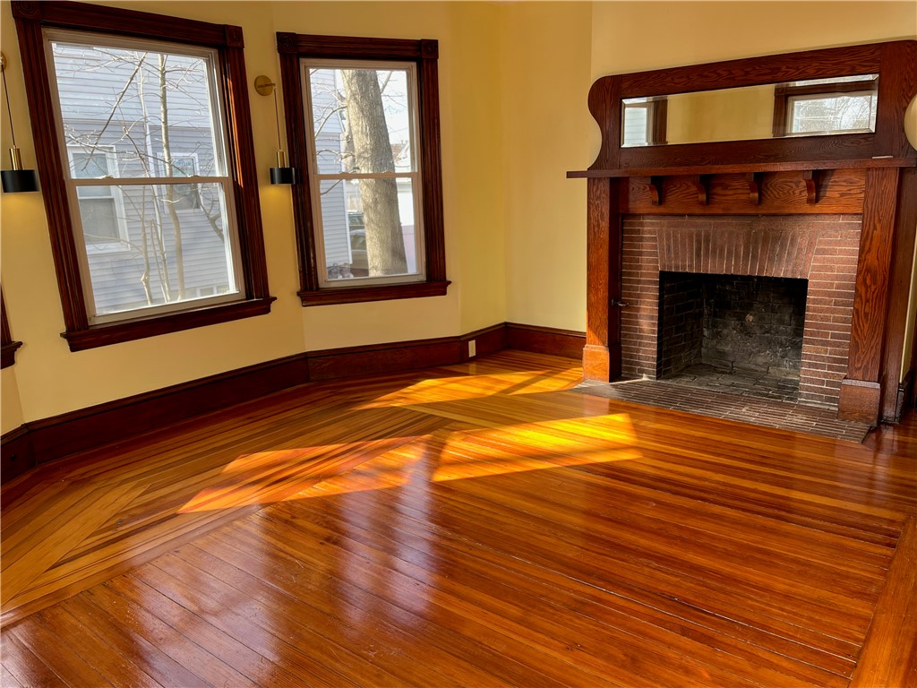 121 Rutherglen Avenue