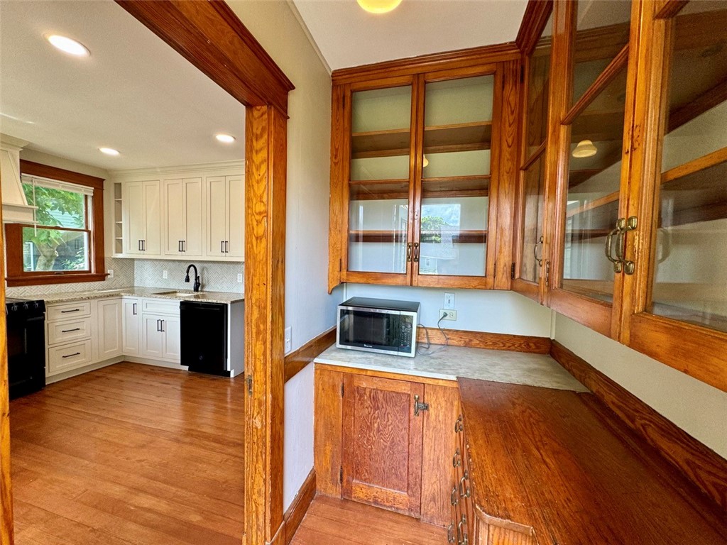 61 East Bowery Street 2