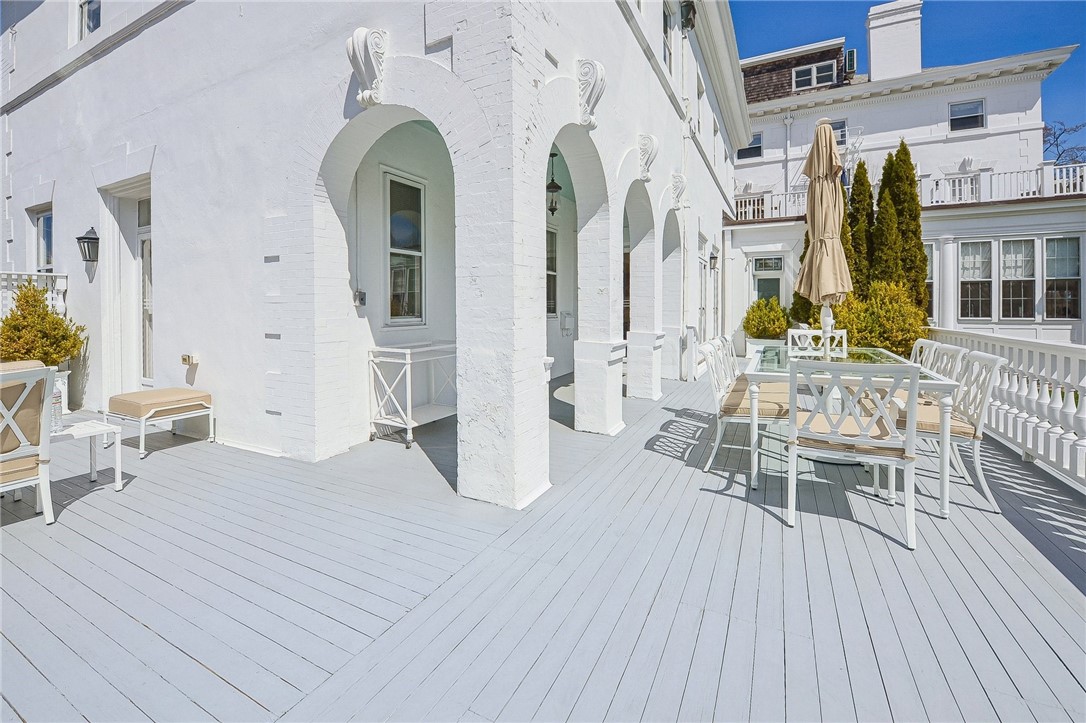 519 Bellevue Avenue 1W