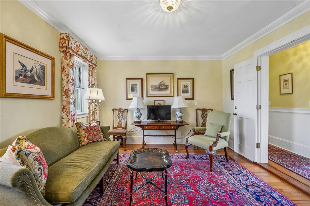 519 Bellevue Avenue 1W