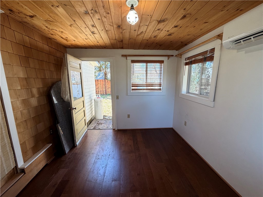 112 King Phillips Street