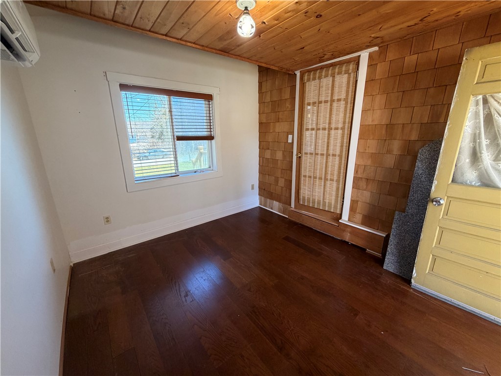 112 King Phillips Street