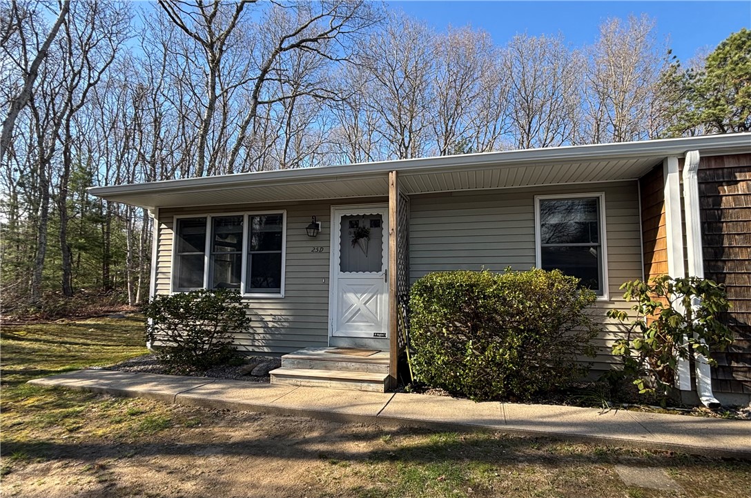 25 West Castle Way D