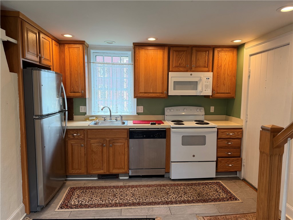 63 poplar Street 3