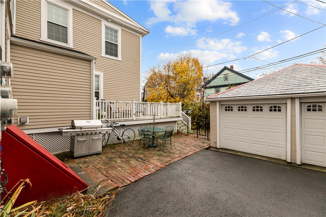 5 Elliot Place
