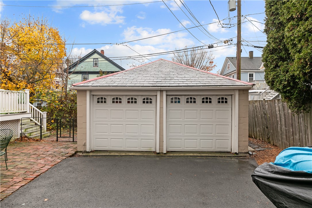 5 Elliot Place
