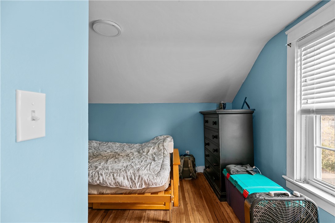 5 Elliot Place