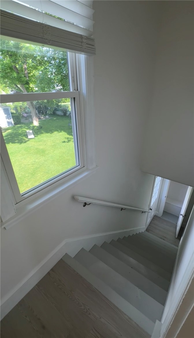 11 Russell Avenue 2