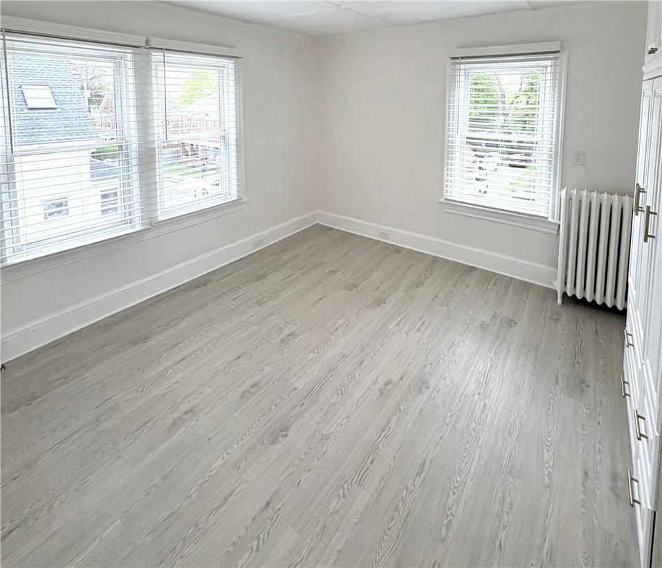 11 Russell Avenue 2