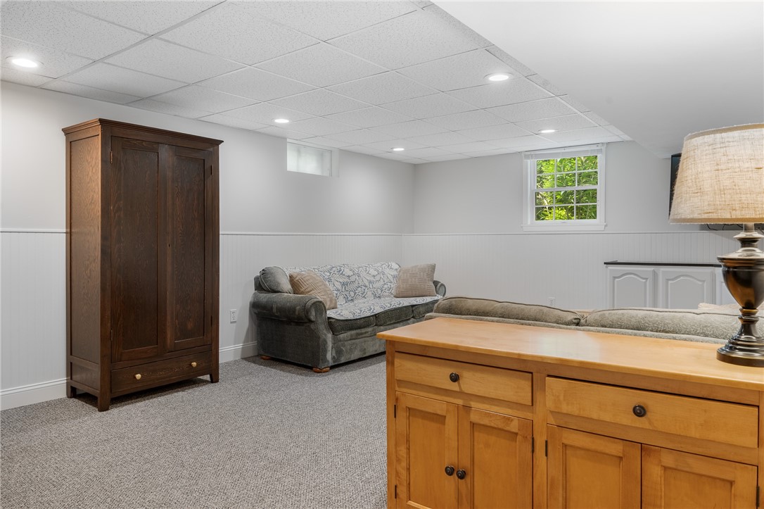 91 Woodridge Drive