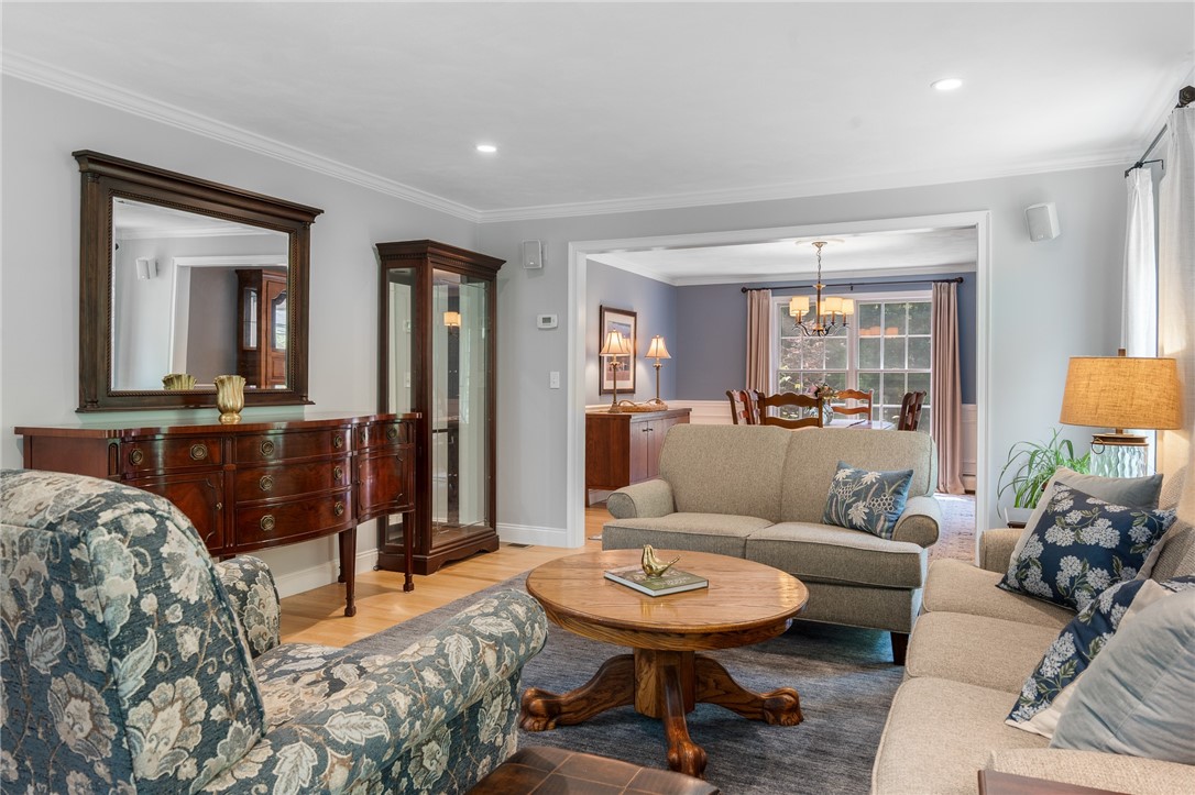 91 Woodridge Drive