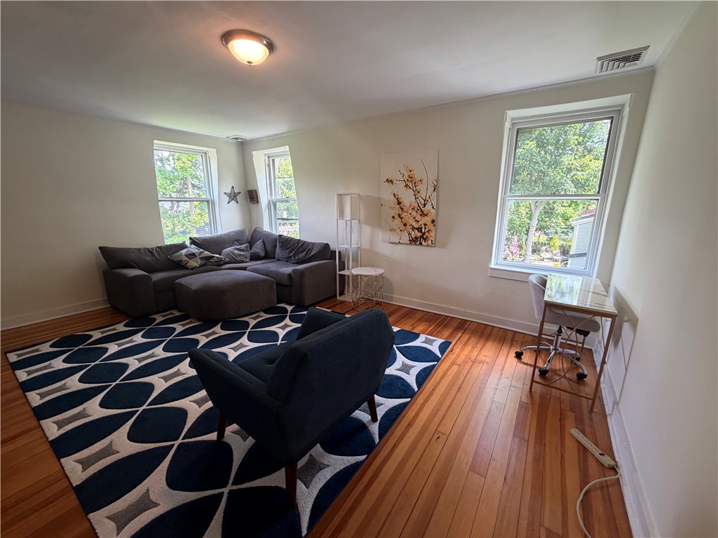 44 Everett Street 3