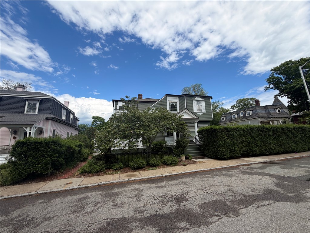 44 Everett Street 3