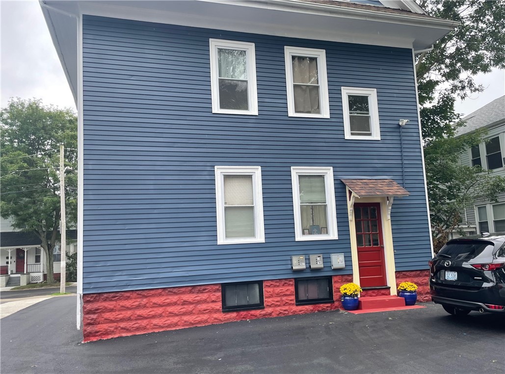 121 Rutherglen Avenue