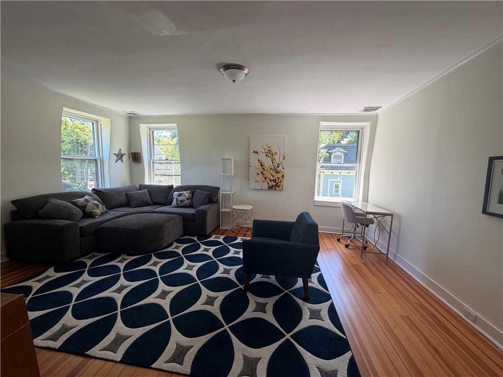 44 Everett Street 3