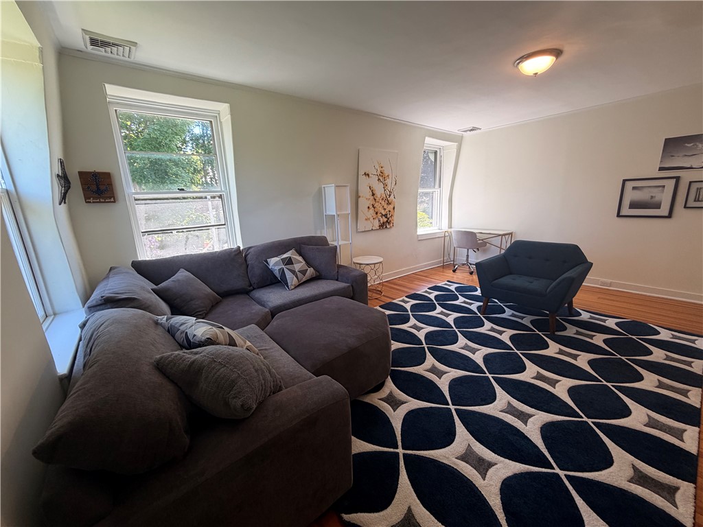 44 Everett Street 3
