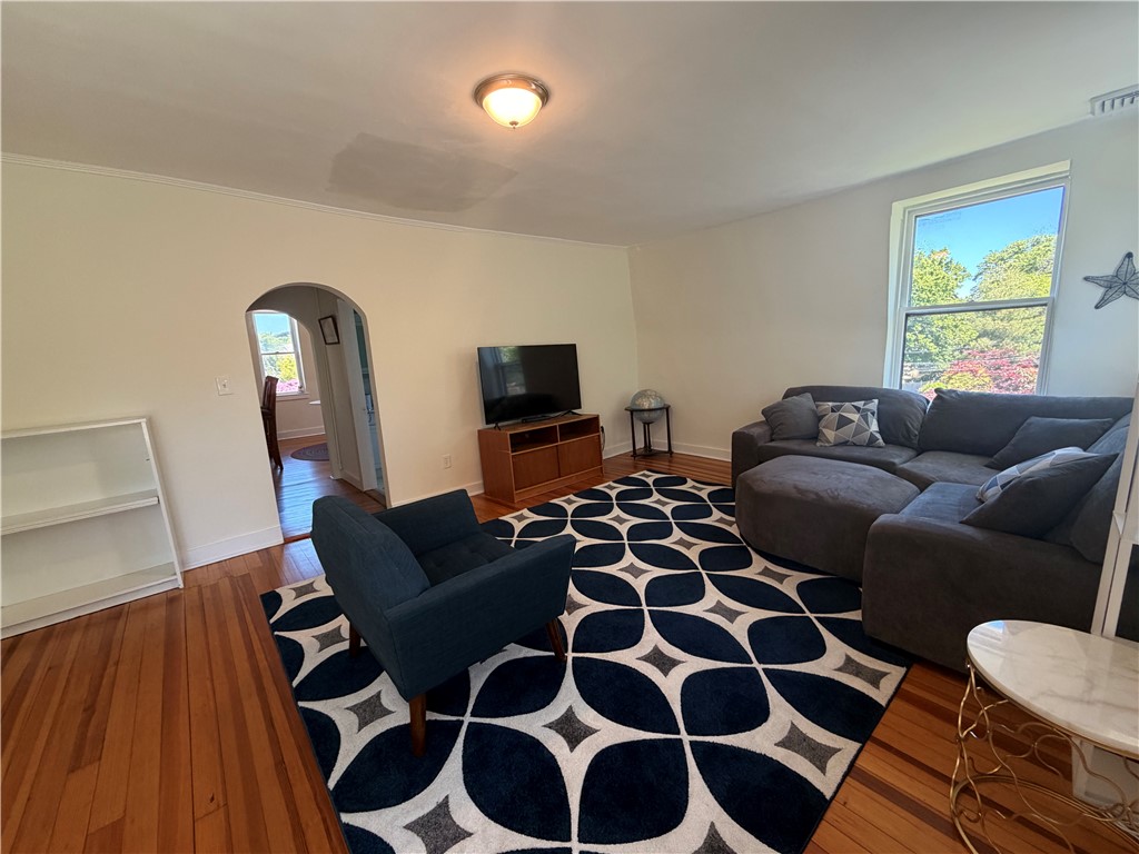 44 Everett Street 3
