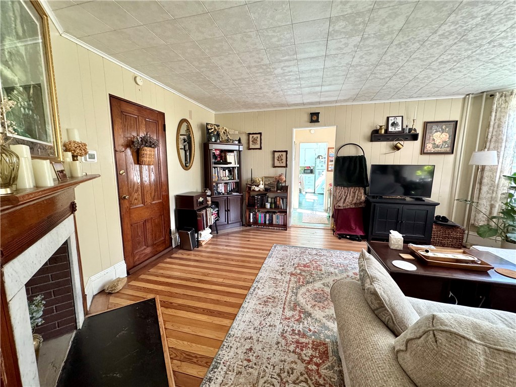 313 Berkely Avenue 1A