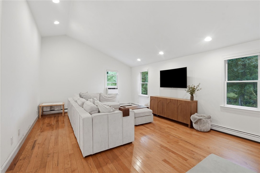 759 Woodward Road