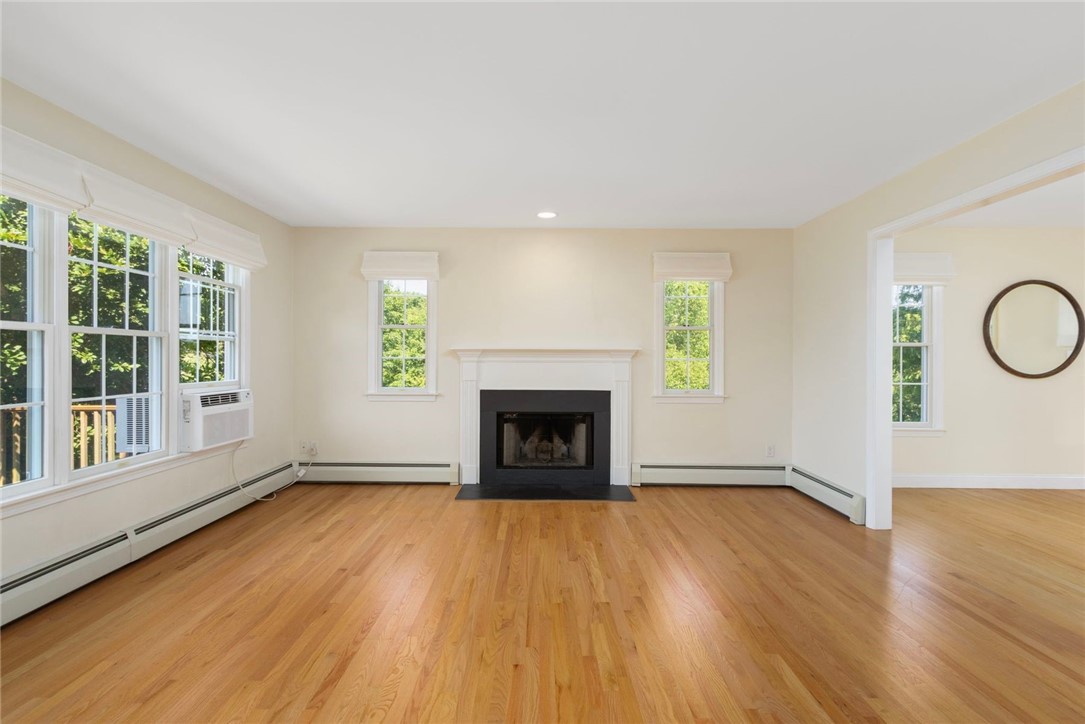 220 Island Drive