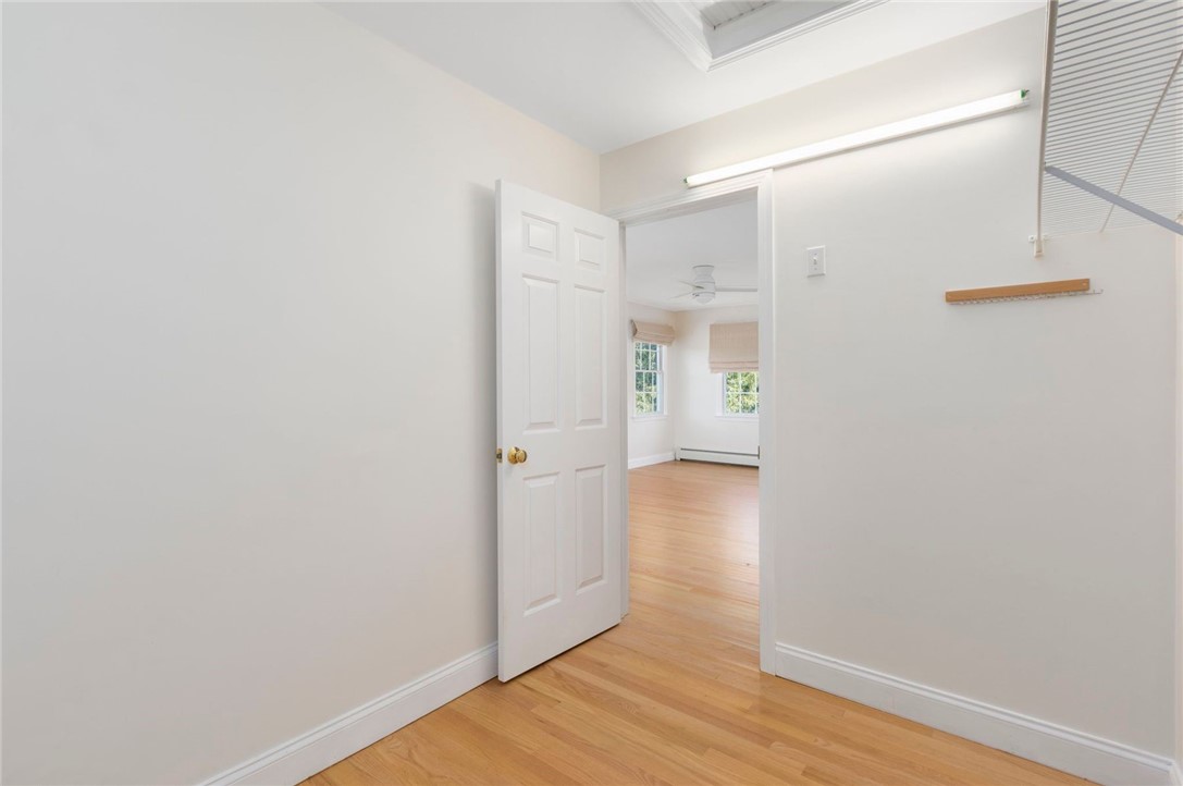 220 Island Drive