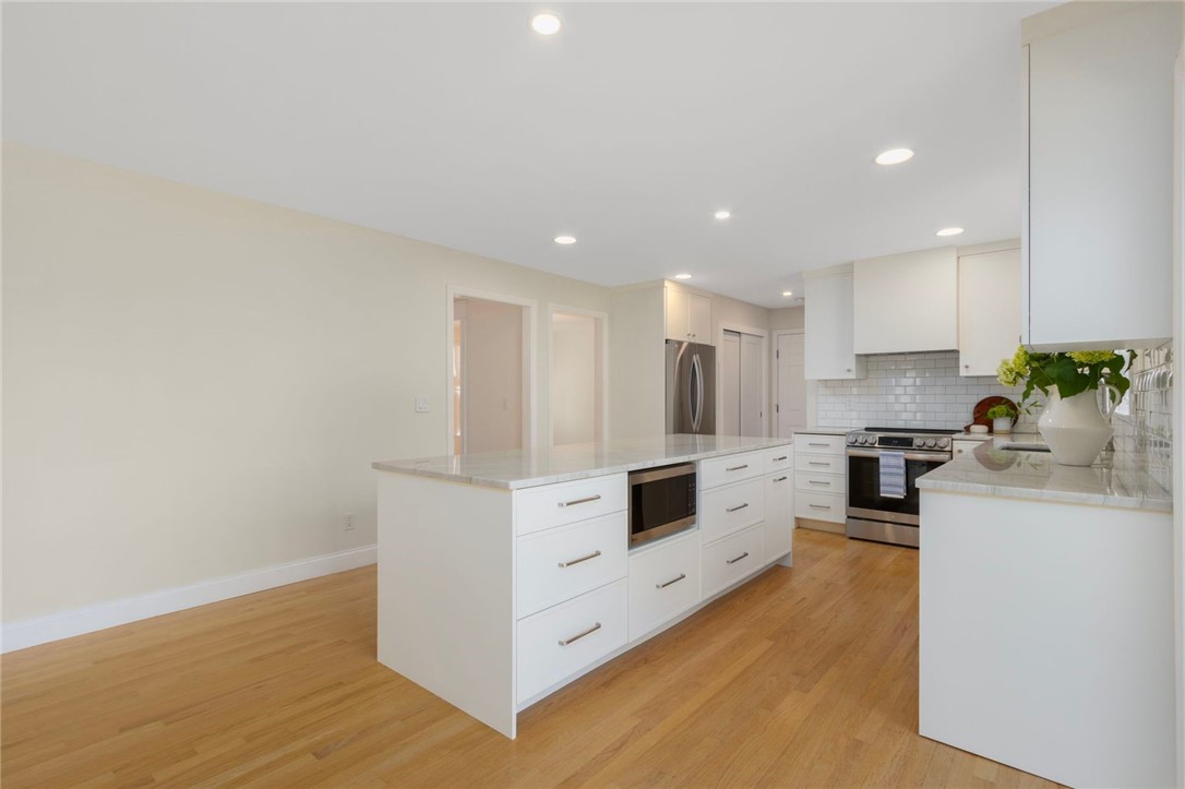 220 Island Drive