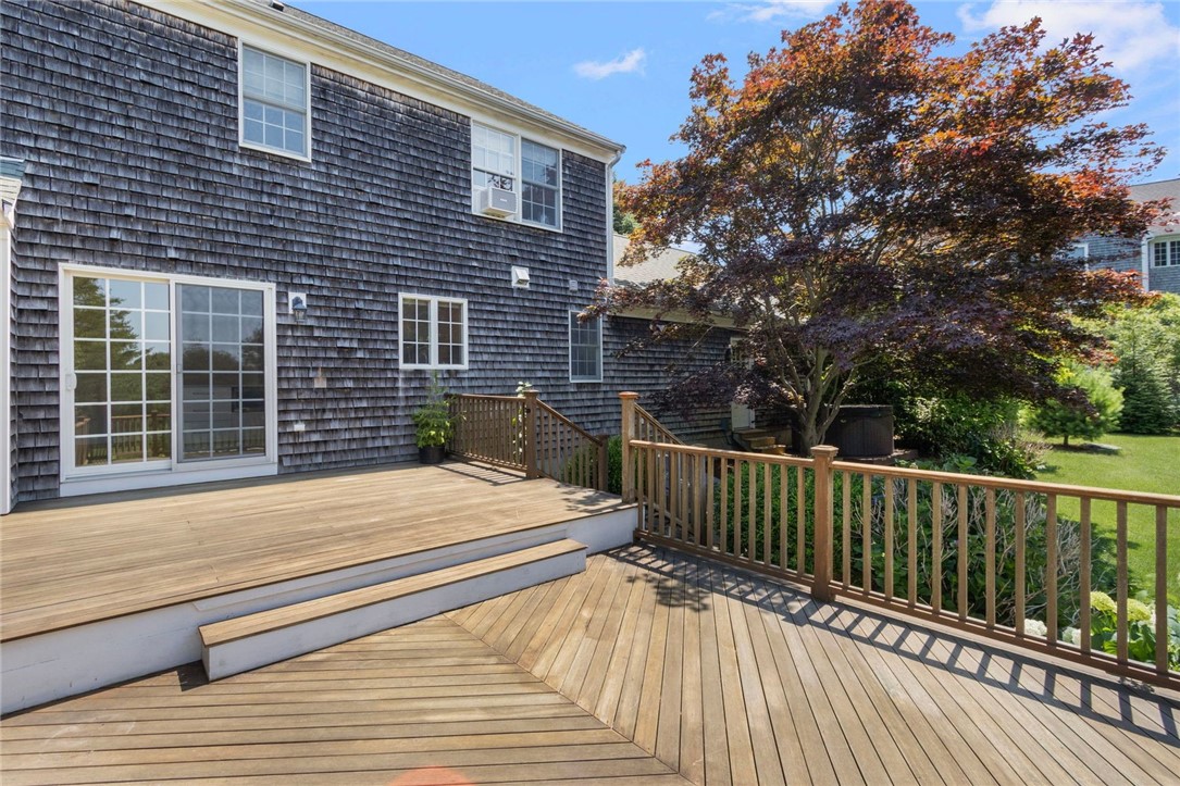 220 Island Drive