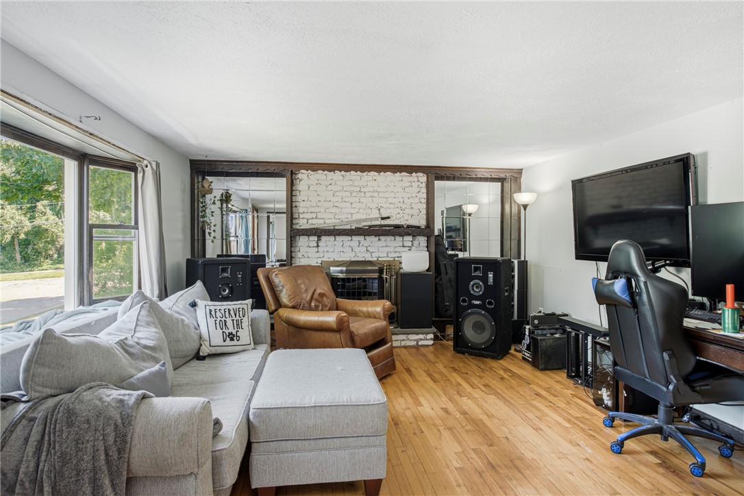 5 Monterey Drive