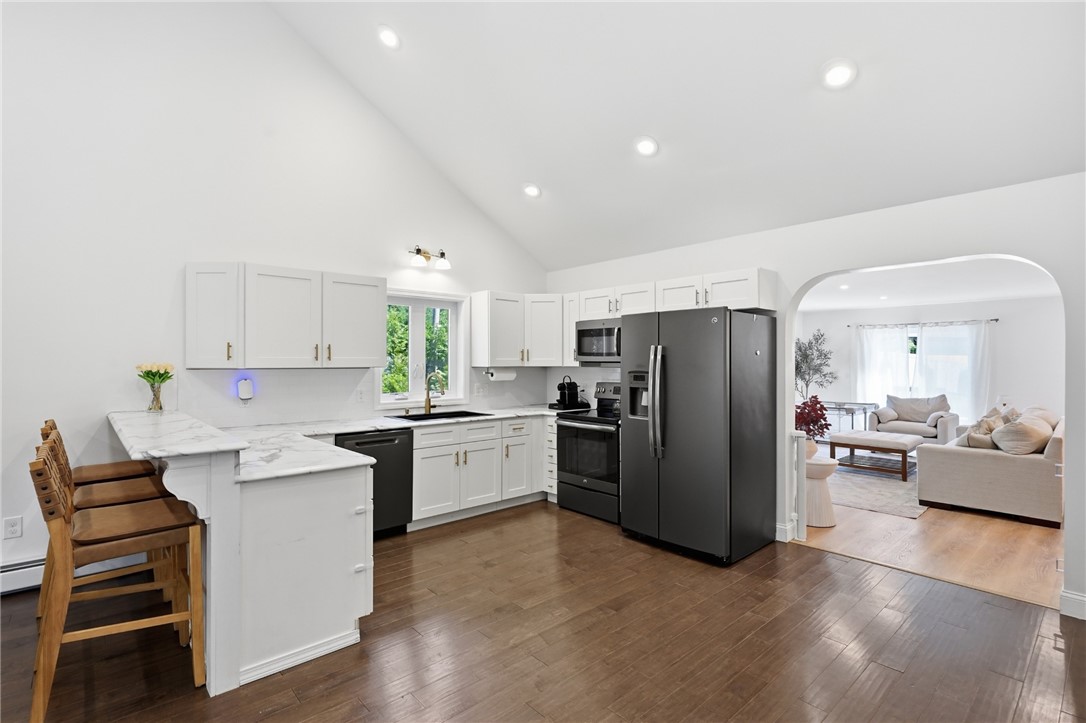 95 Buttonwoods Road