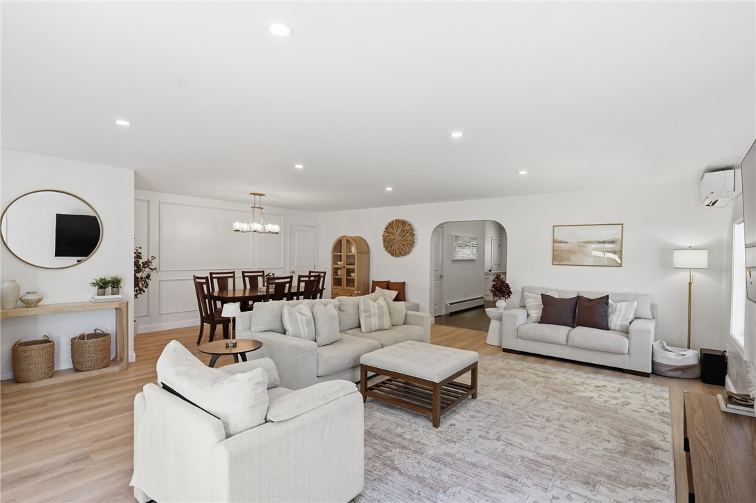 95 Buttonwoods Road