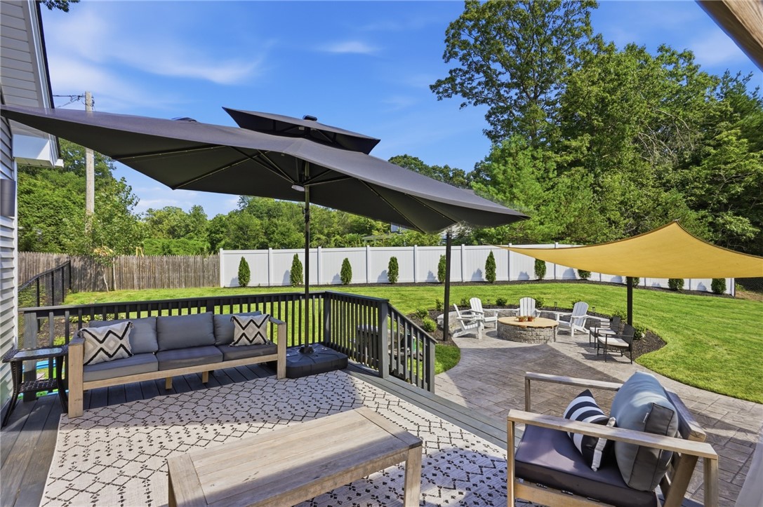 95 Buttonwoods Road