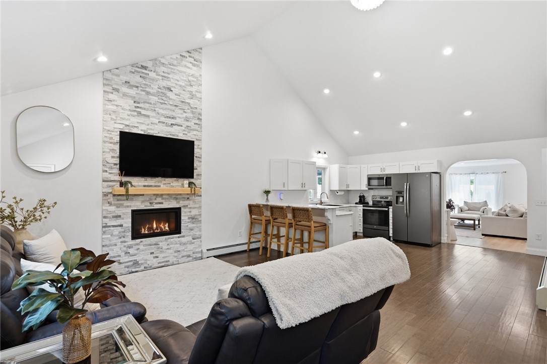 95 Buttonwoods Road