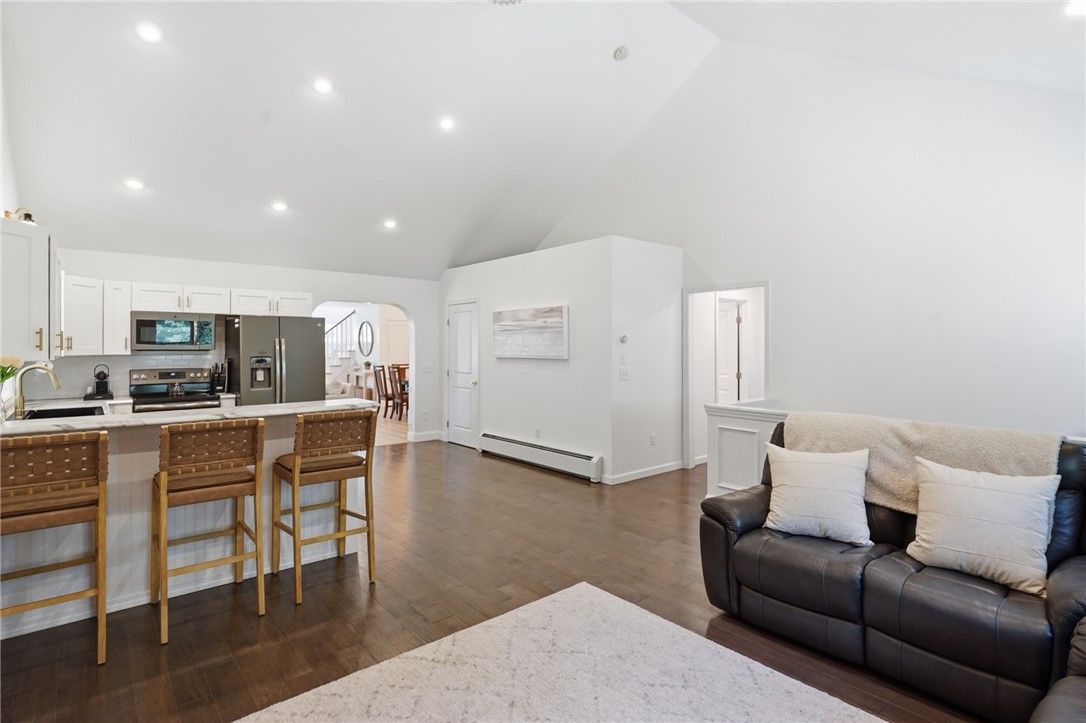 95 Buttonwoods Road