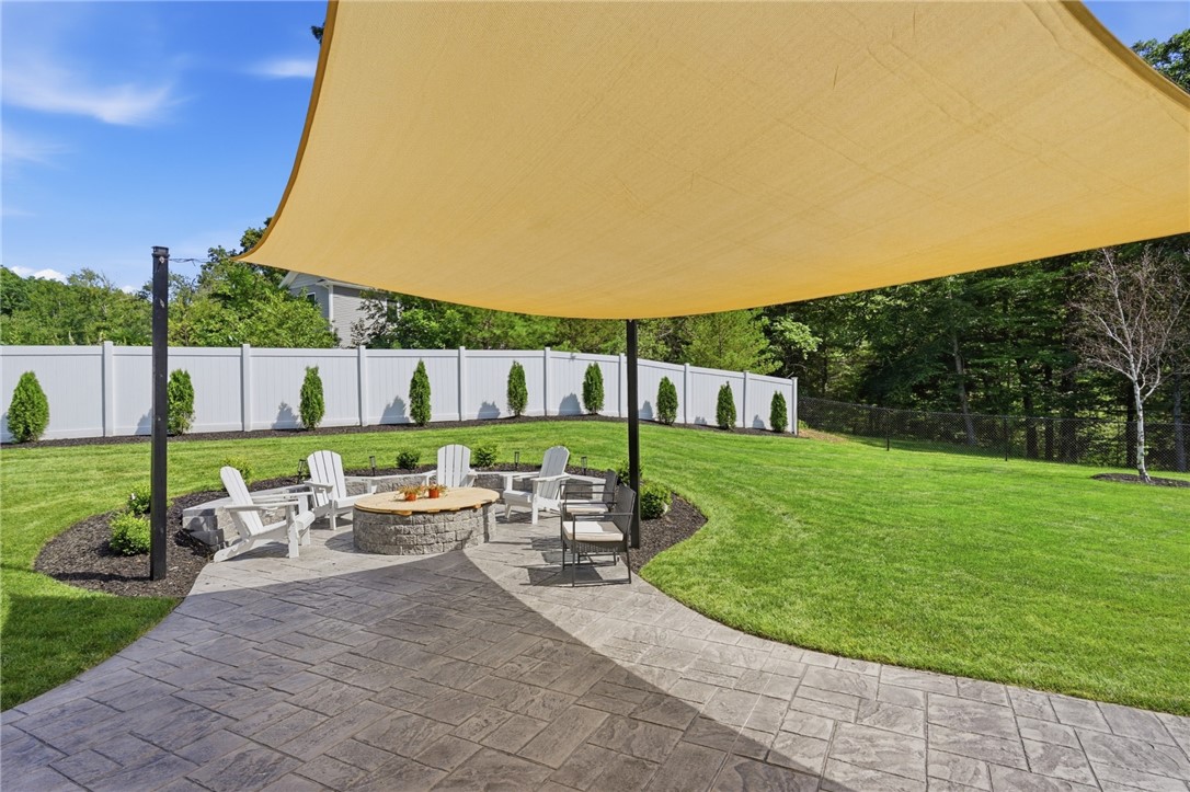 95 Buttonwoods Road