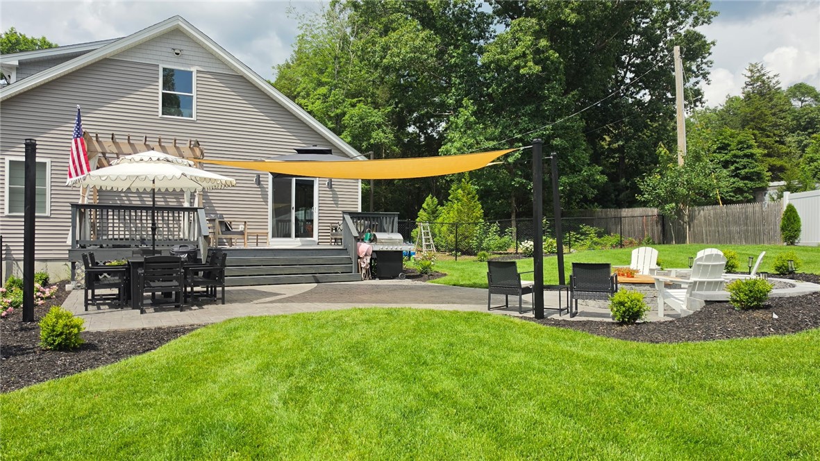 95 Buttonwoods Road