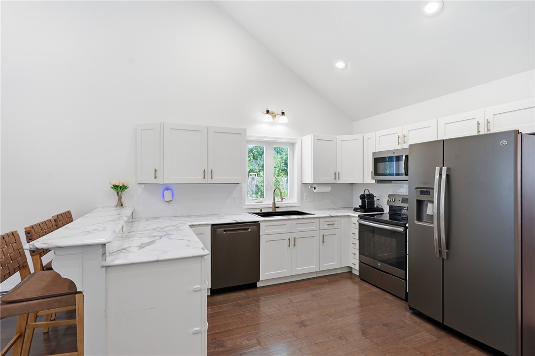 95 Buttonwoods Road