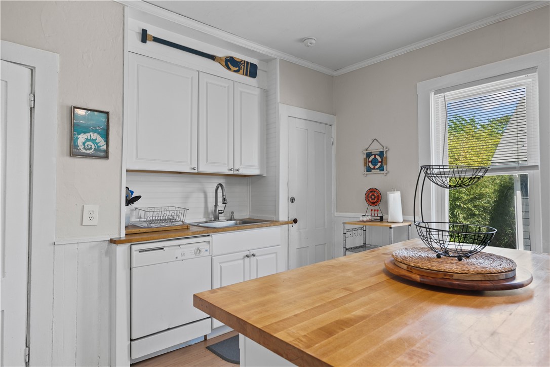 16 Dean Avenue 2
