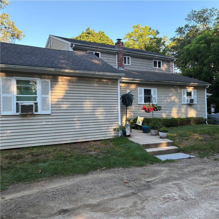 44 MAXWELL Drive