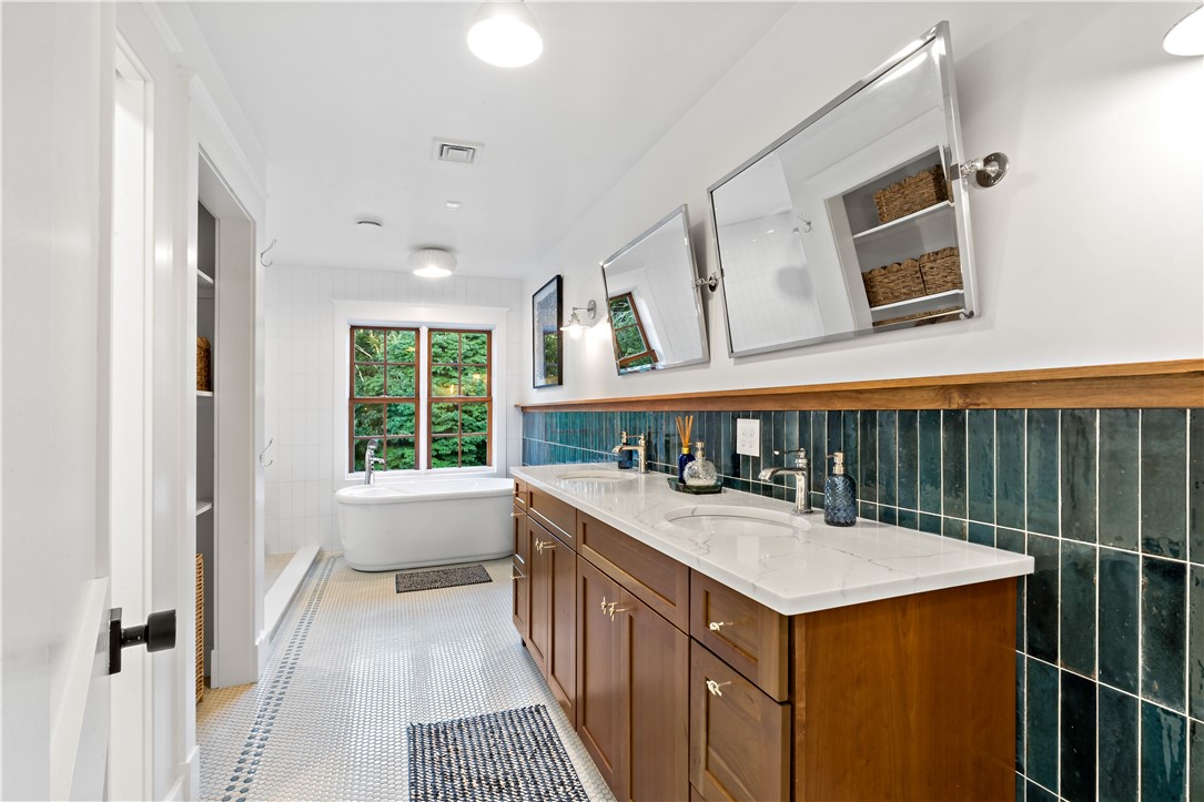 216 Spartina Cove Way